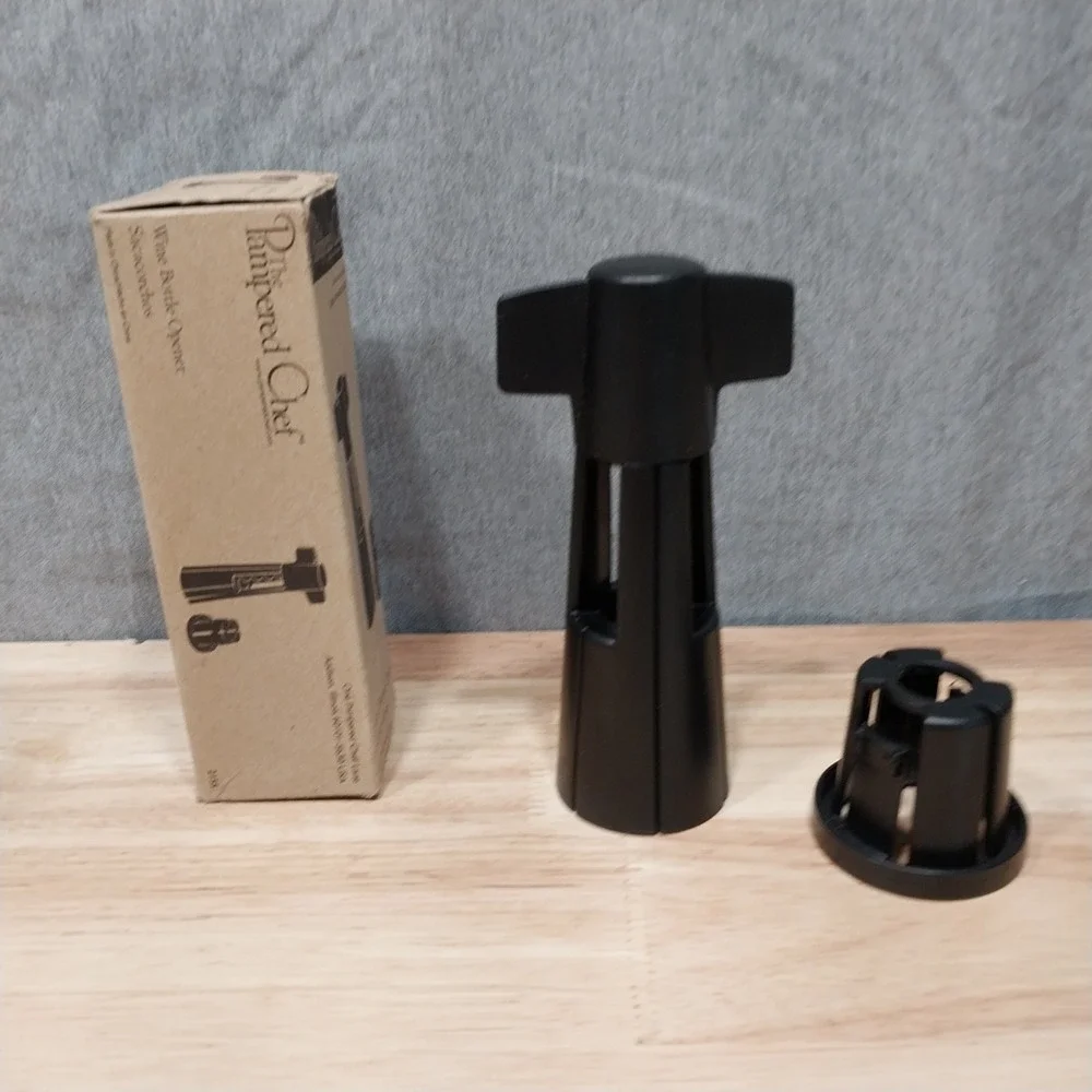 Pampered Chef Wine Bottle Opener Sacacorchos 2155 Barware Black
